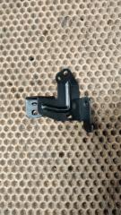 Запчасть кронштейн генератора Mercedes-Benz M-Class