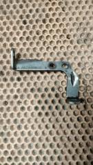 Запчасть кронштейн Mercedes-Benz M-Class