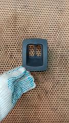 Запчасть накладка передняя левая Renault logan