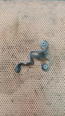 Запчасть кронштейн Volkswagen golf