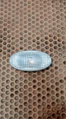 Запчасть повторитель поворота в крыло передний Mazda 3