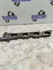 Запчасть кронштейн впускного коллектора Toyota Corolla NZE121 1NZFE 2563821020 Б/У Кронштейн впускного коллектора Toyota Corolla NZE121 1NZFE 2563821020 Б/У
