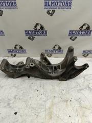 Запчасть кронштейн Volkswagen Touareg