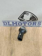 Запчасть датчик давления масла двс Volkswagen Touareg