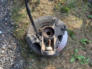 Запчасть цапфа задняя левая MERCEDES GL-Class 2008