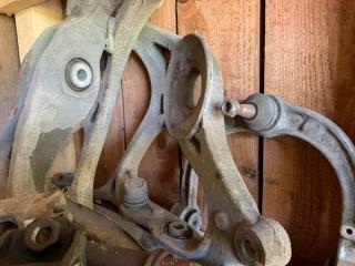 Запчасть рычаг подвески нижний задний левый MERCEDES GL-Class 2008