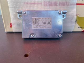 Запчасть блок управления светом Skoda Octavia