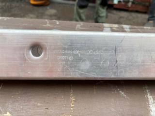 Запчасть крепление радиатора Audi Q7