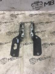 Запчасть петля капота Jeep Grand Cherokee