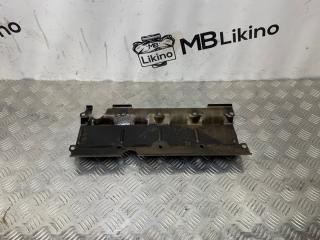 Запчасть маслоотражатель Cadillac Escalade