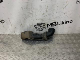 Запчасть патрубок воздушного фильтра правый Audi Q7