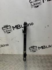 Запчасть кронштейн радиатора правый HUMMER H3