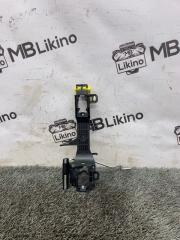 Запчасть кронштейн ручки двери передний правый Lexus ES