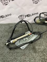 Насос крышки багажника GL X164