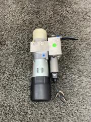 Насос крышки багажника GL X164