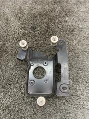 Кронштейн компрессора пневмоподвески ML GL W164 X164