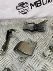 Комплект болтов ML GL W166 X166 642.826