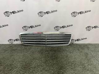 Решетка радиатора Mercedes C-class