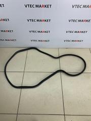 Уплотнительная резинка двери багажника Honda Accord 1997