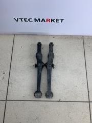 Запчасть рычаги нижней подвески передние Honda Inspire