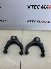 Рычаги верхней подвески передние Honda Accord