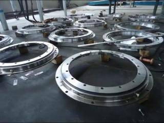 Опорно поворотный круг Komatsu