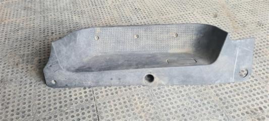 Запчасть накладка порога Renault Trafic