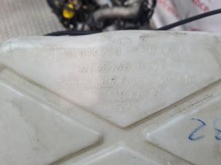 Бачок омывателя лобового стекла Jeep Grand Cherokee WK2