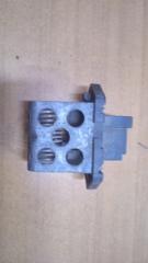 Запчасть резистор вентилятора Renault Duster 2010-2020