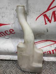 Запчасть бачок стеклоомывателя правый Toyota Rav4 2000