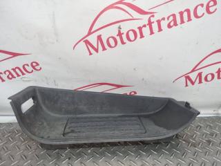 Фото запчасти накладка на порог салона передняя левая Volkswagen Multivan контрактная запчасть Запчасть накладка на порог салона передняя левая Volkswagen Multivan