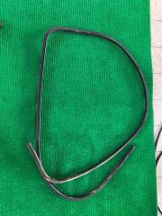 Фото запчасти уплотнитель дверного проема передний левый Dodge RAM 2011 контрактная запчасть Запчасть уплотнитель дверного проема передний левый Dodge RAM 2011