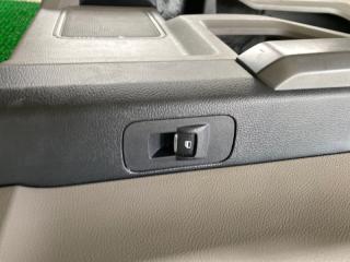 Запчасть кнопка стеклоподъемника задняя левая Ford F-150 2015