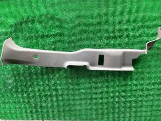 Запчасть обшивка стойки левая Ford F250 2003