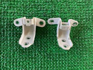 Запчасть петли двери передние правые Kia Sportage 2013