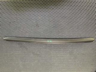 Фото запчасти уплотнитель стекла двери передний правый Mercedes-Benz M-class контрактная запчасть Запчасть уплотнитель стекла двери передний правый Mercedes-Benz M-class