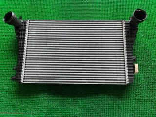 Интеркулер Volkswagen Tiguan 2010 контрактная Интеркулер Volkswagen Tiguan 2010