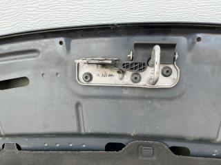 Крючок капота Volkswagen Tiguan 2010