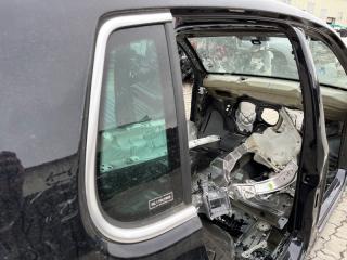 Стекло собачника правое Volkswagen Tiguan 2010