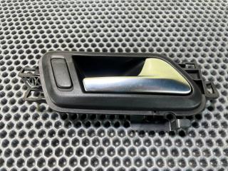 Запчасть ручка двери внутренняя задняя правая Volkswagen Amarok 2010