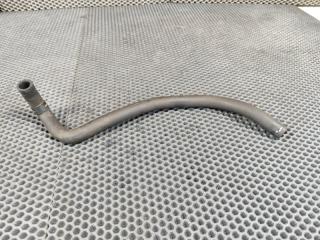 Патрубок системы охлаждения Toyota Hilux 2016 контрактная Патрубок системы охлаждения Toyota Hilux 2016