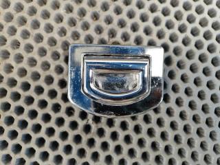 Запчасть кронштейн крепления груза Audi Q5 2009