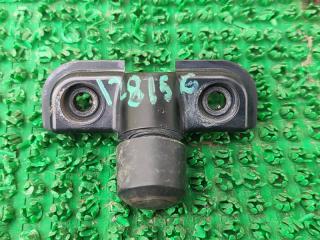 Фото запчасти отбойник двери багажника Cadillac Escalade 2015 контрактная запчасть Запчасть отбойник двери багажника Cadillac Escalade 2015