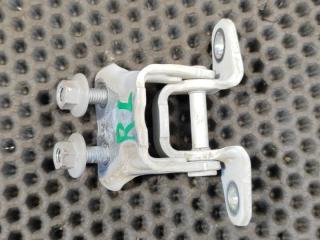 Петля двери задняя левая Mitsubishi L200 2012