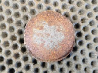 Фото запчасти крышка ступицы передняя Mitsubishi L200 2011 контрактная запчасть Запчасть крышка ступицы передняя Mitsubishi L200 2011