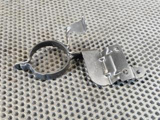 Запчасть крепление Audi Q7 2015