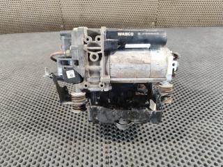 Запчасть компрессор пневмоподвески Audi Q7 2015