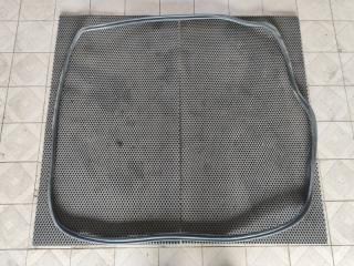 Запчасть уплотнитель двери багажника Audi Q7 2015