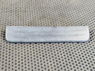 Запчасть накладка на порог задняя левая Nissan Patrol 2012