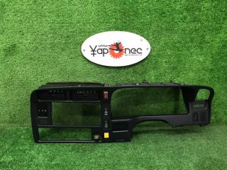 РАМКА МАГНИТОФОНА передняя TOYOTA HIACE 2000